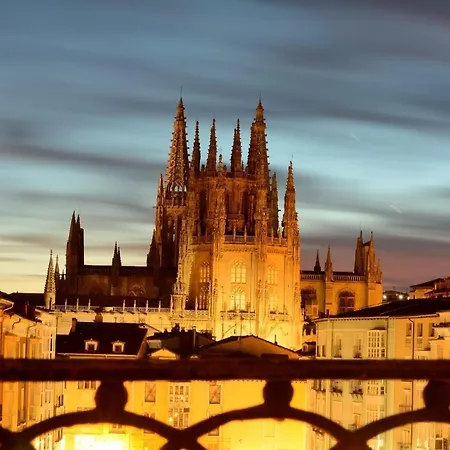 Апартаменты Atuaire Preciosa Vivienda Vistas A La Catedral Parking Incluido *